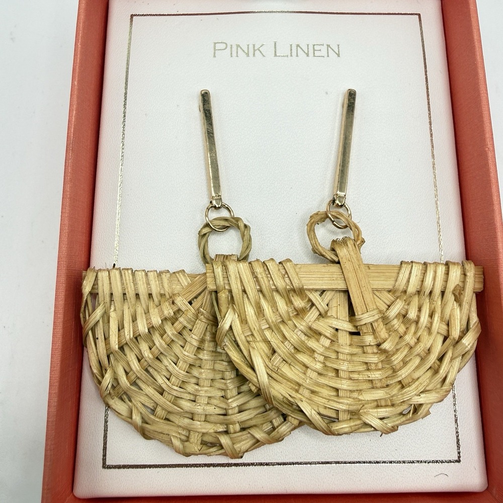 Pink Linen Basket Straw Raffia Woven Fan Semi-Circle Earrings NIB Boho Coastal